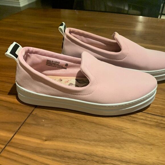 shoes, sneaker, runner, walking, size 8, pink, EUC, graphics, thick sole - Picture 3 of 16